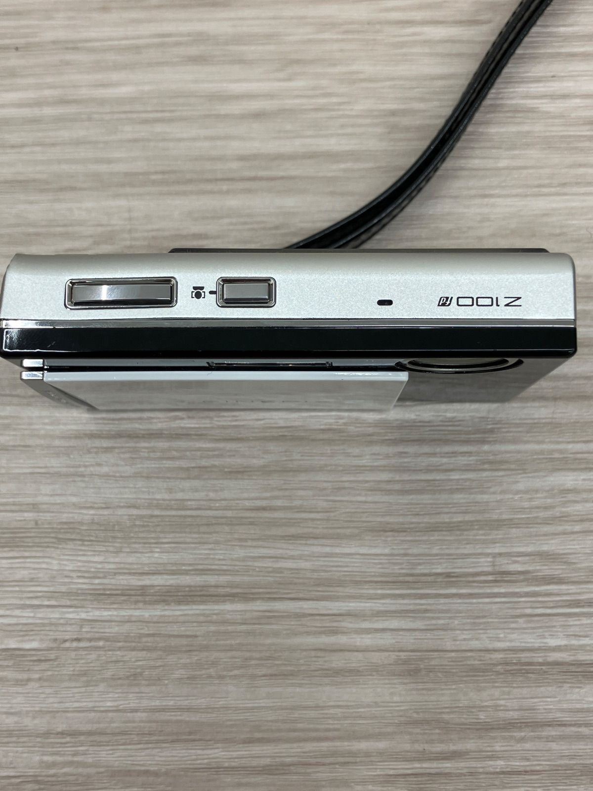 ジャンク品 Fujifilm FinePix Z100fd 充電器付 富士フィルム デジカメ