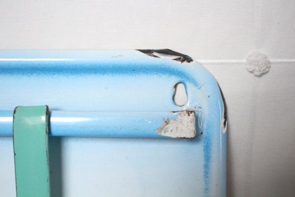 フランス アンティーク 古い琺瑯製のレードルラック レードル付き