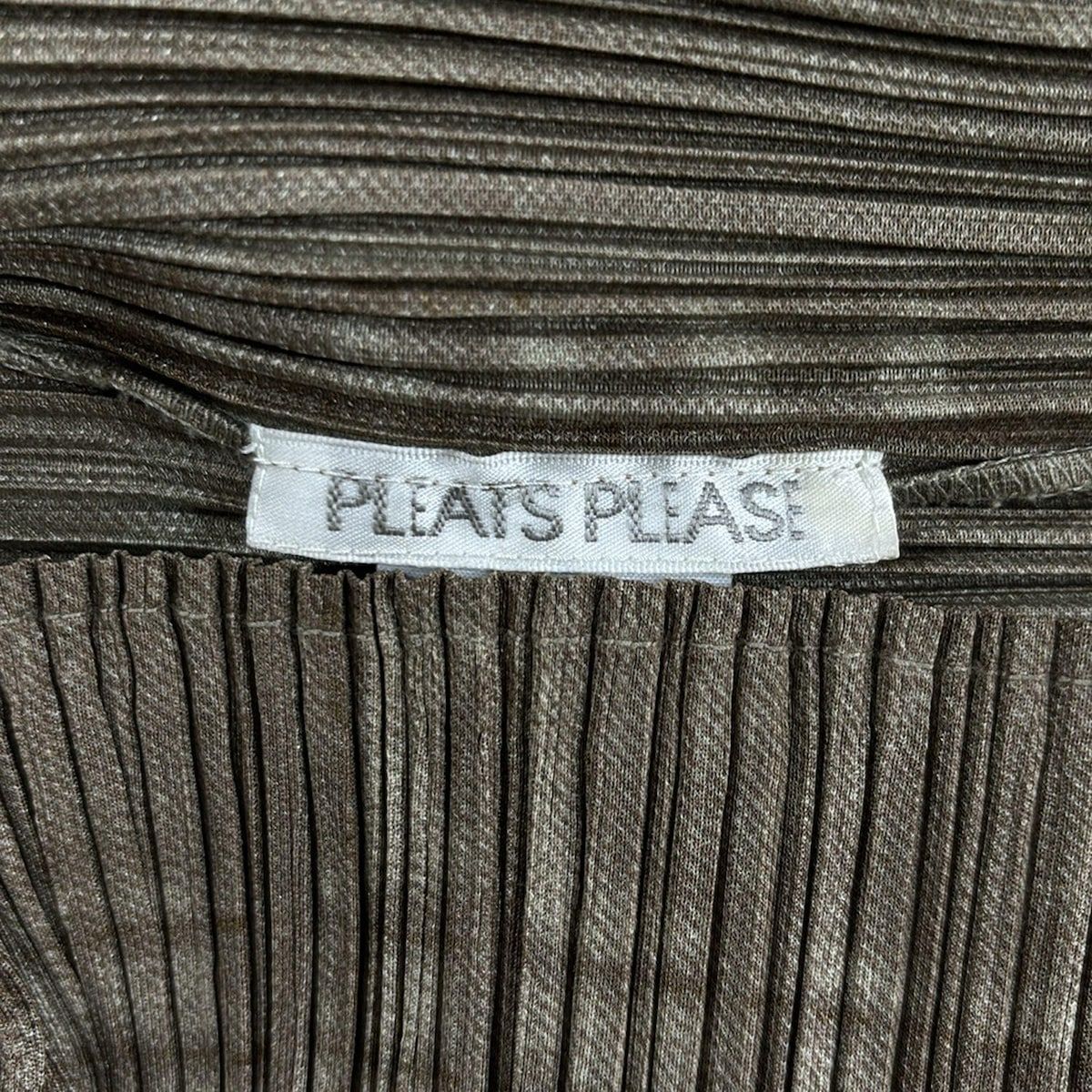 極美品✨PLEATS PLEASE プリーツ　長袖　ブラウン　総柄　Lサイズ PLEATS PLEASE(プリーツプリーズ) 長袖シャツブラウス サイズ4 XL