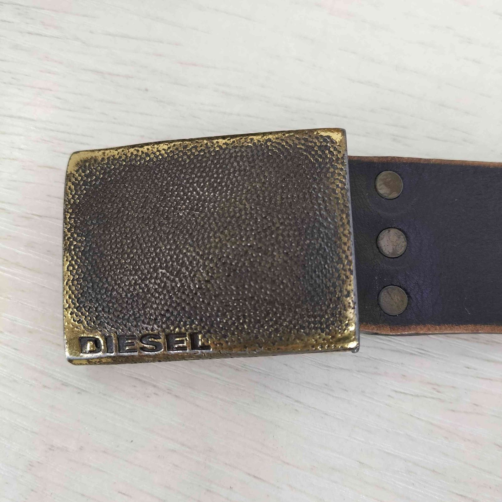 新品未使用タグ付 イタリア製 DIESEL ヴィンテージ加工 カウレザーベルト ディーゼル DIESEL イタリア製 ヴィンテージ加工バックル カウレザー