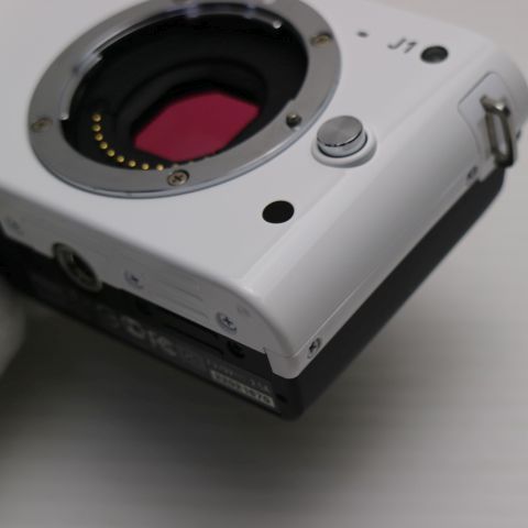 新品同様 Nikon 1 J1 ボディ ホワイト 即日発送 ミラーレス一眼 ニコン