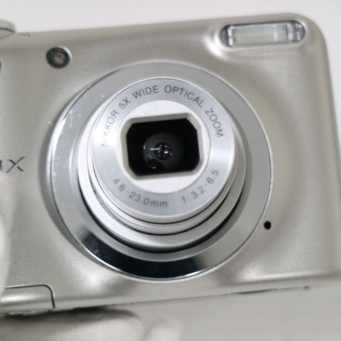 美品 COOLPIX A10 シルバー 即日発送 コンデジ Nikon 本体 土日祝発送