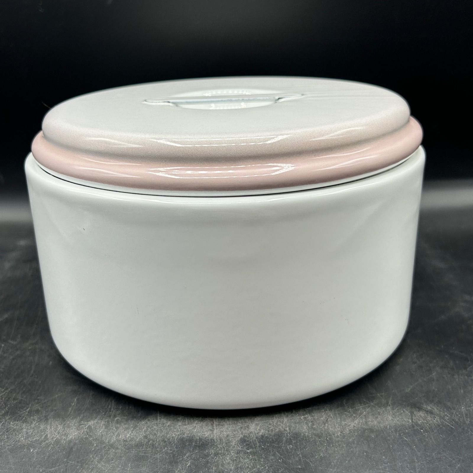 イマン imane ビビアンピンク ホーロー 丸缶 Mサイズ 琺瑯 20cm - メルカリ