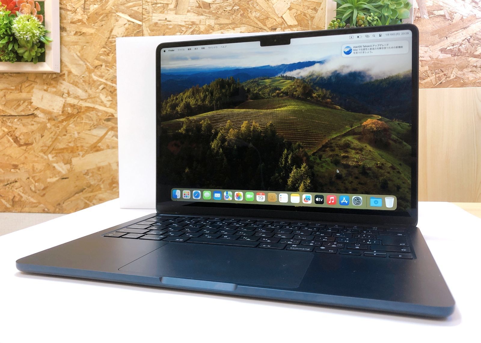 3566】☆美品☆ アップル MacBook Air 2022 13インチ M2チップ搭載