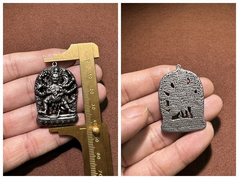 チベットの仏像、文殊菩薩、小さな仏像、顔、謎めいた、手持ちの置物