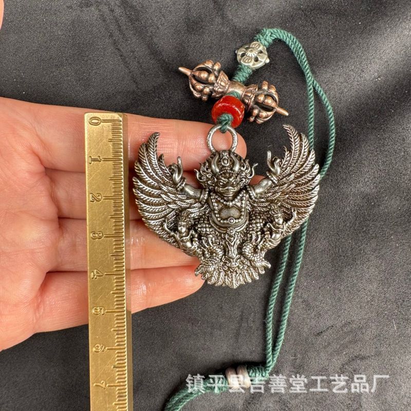 チベット様式 十二支九卦八卦額、ペンダント、大型ペンダント - メルカリ