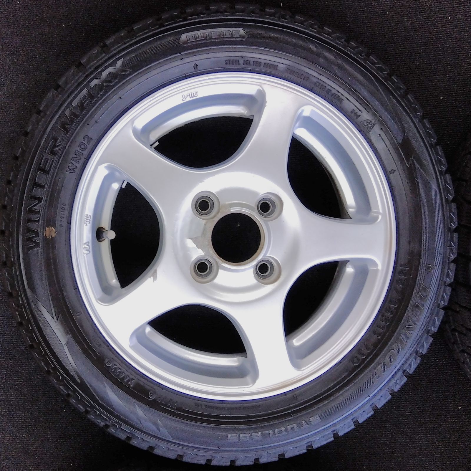 送料無料】【13×4.5J +43】【155/65R13】中古 スタッドレスタイヤ 