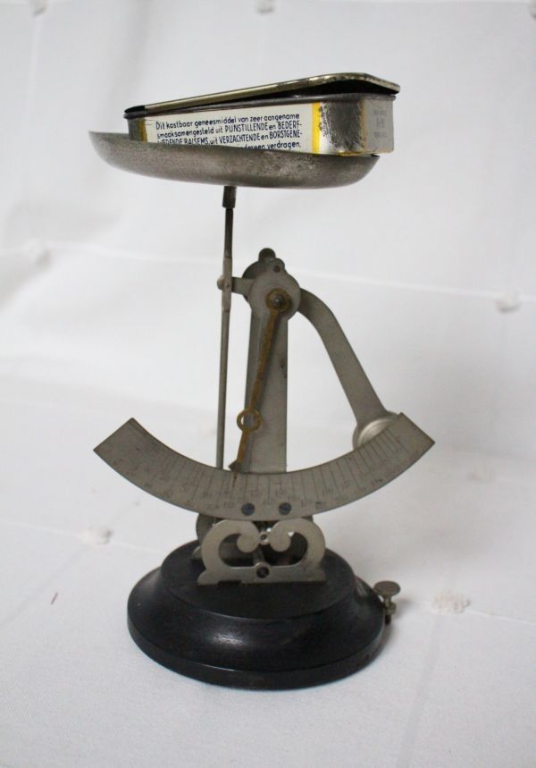 フランス アンティーク 古いメタル製のレタースケール 実働 美品