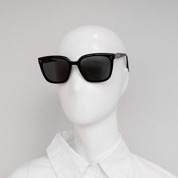 美品 GENTLE MONSTER ジェントルモンスター パレット01 PALETTE