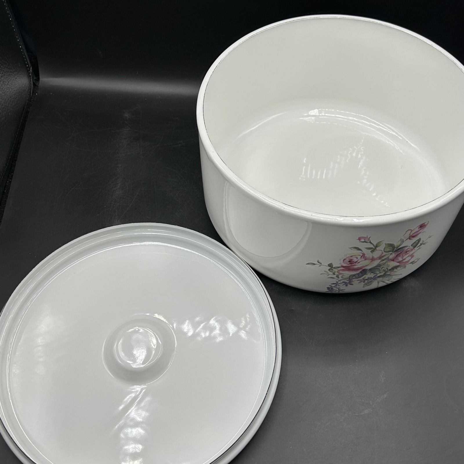 イマン imane ビビアンピンク ホーロー 丸缶 Lサイズ 琺瑯 25cm - メルカリ