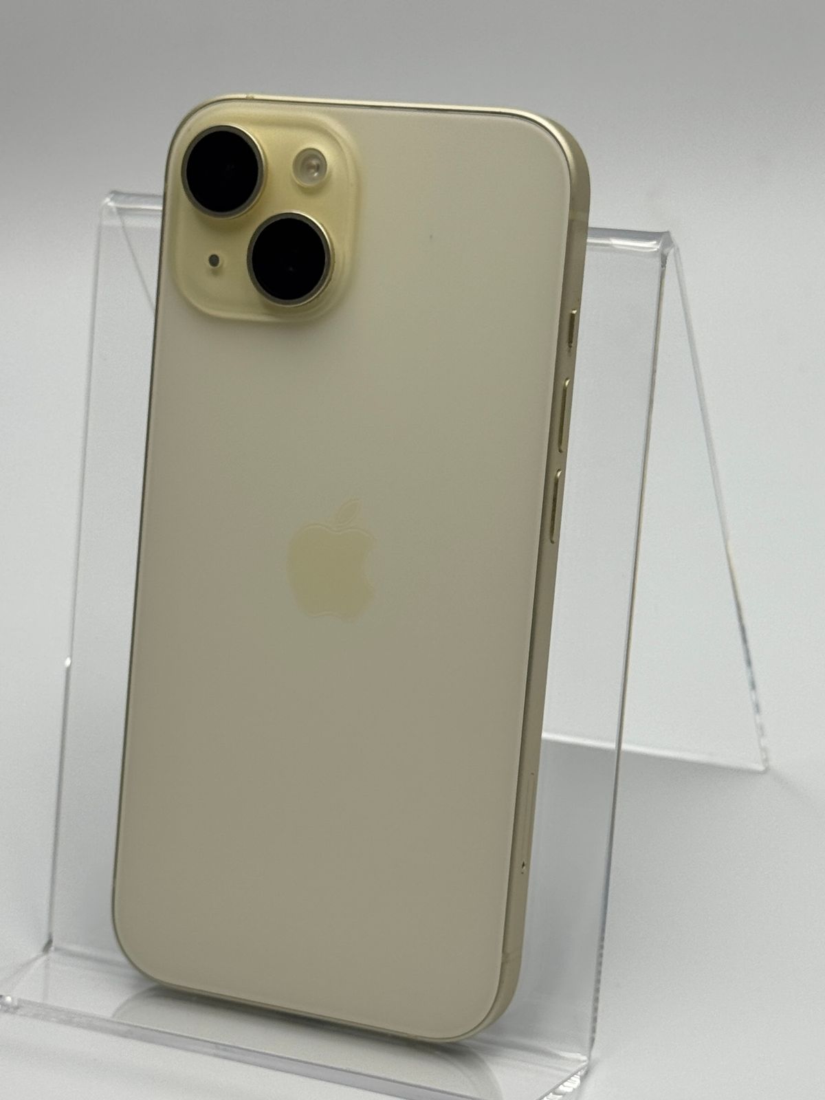 中古B】iPhone 15 256GB イエロー バッテリー【89%】 SIMフリー 白ロム
