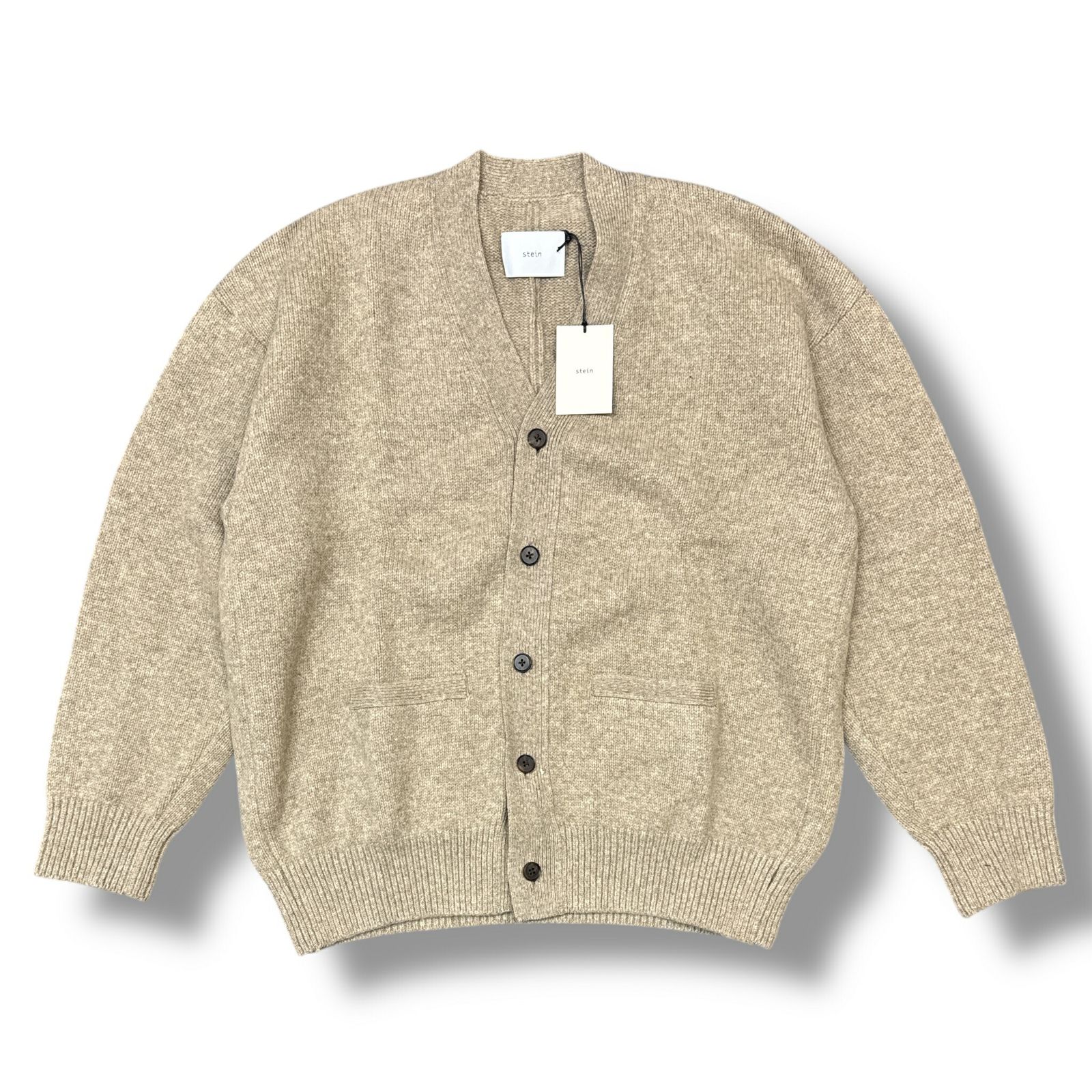 参考上代42900円 未使用 stein(ssstein) 22AW EX FINE LAMBS KNIT CARDIGAN ニットカーディガン セーター シュタイン ST.451 チャコール M （93045A） 参考上代42900円 未使用 stein(ssstein) 22AW EX FINE LAMBS KNIT