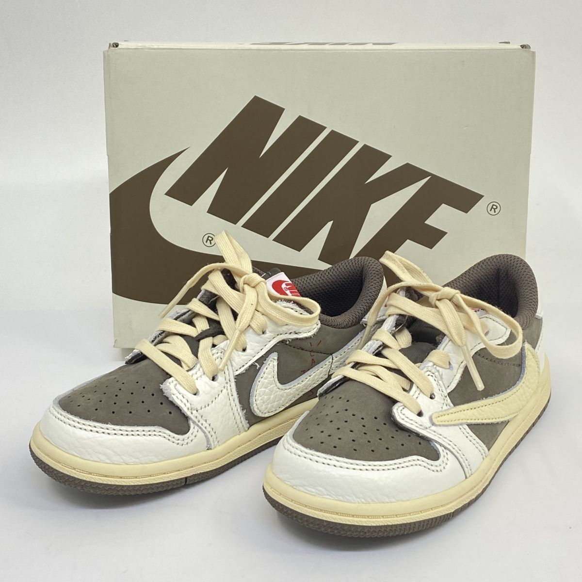 NIKE × Travis Scott ナイキ トラヴィススコット JORDAN 1 LOW OG SP 