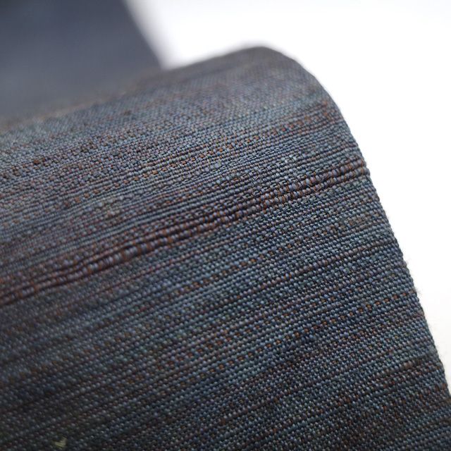 新古品】 名古屋帯 九寸 未使用 紬 正絹 長尺 全通 絞り染め 濃紺 濃灰