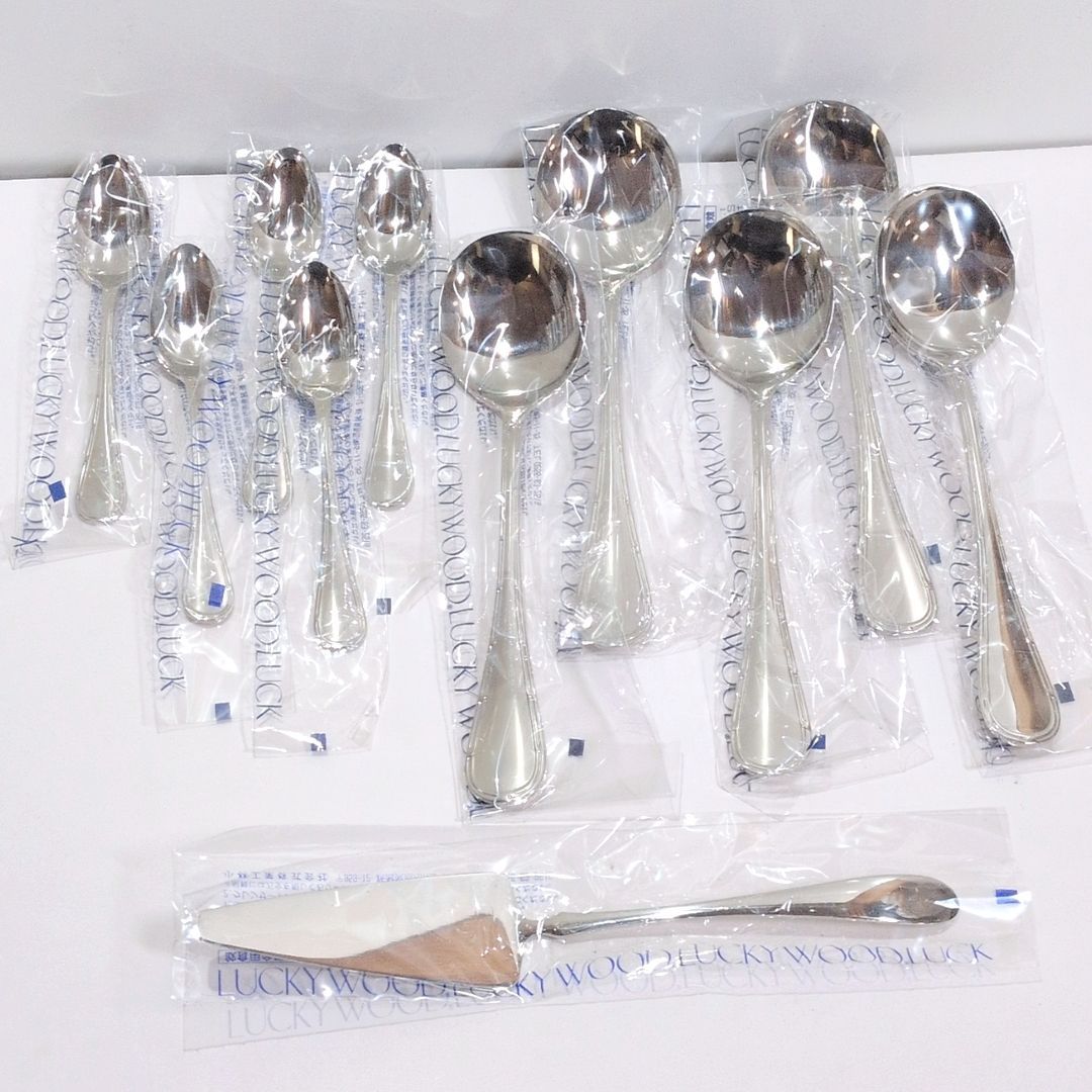 ラッキーウッド カトラリーセット オルレアン ケーキナイフ＆ケーキ