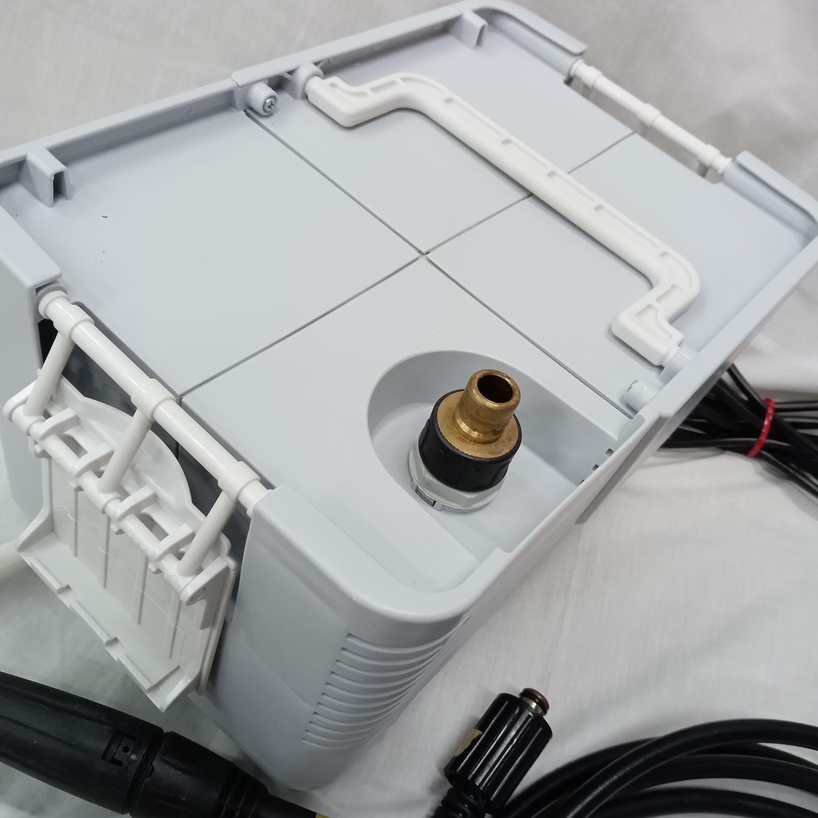 中古良品】アイリスオーヤマ・タンク式高圧洗浄機 アイリスオオヤマ