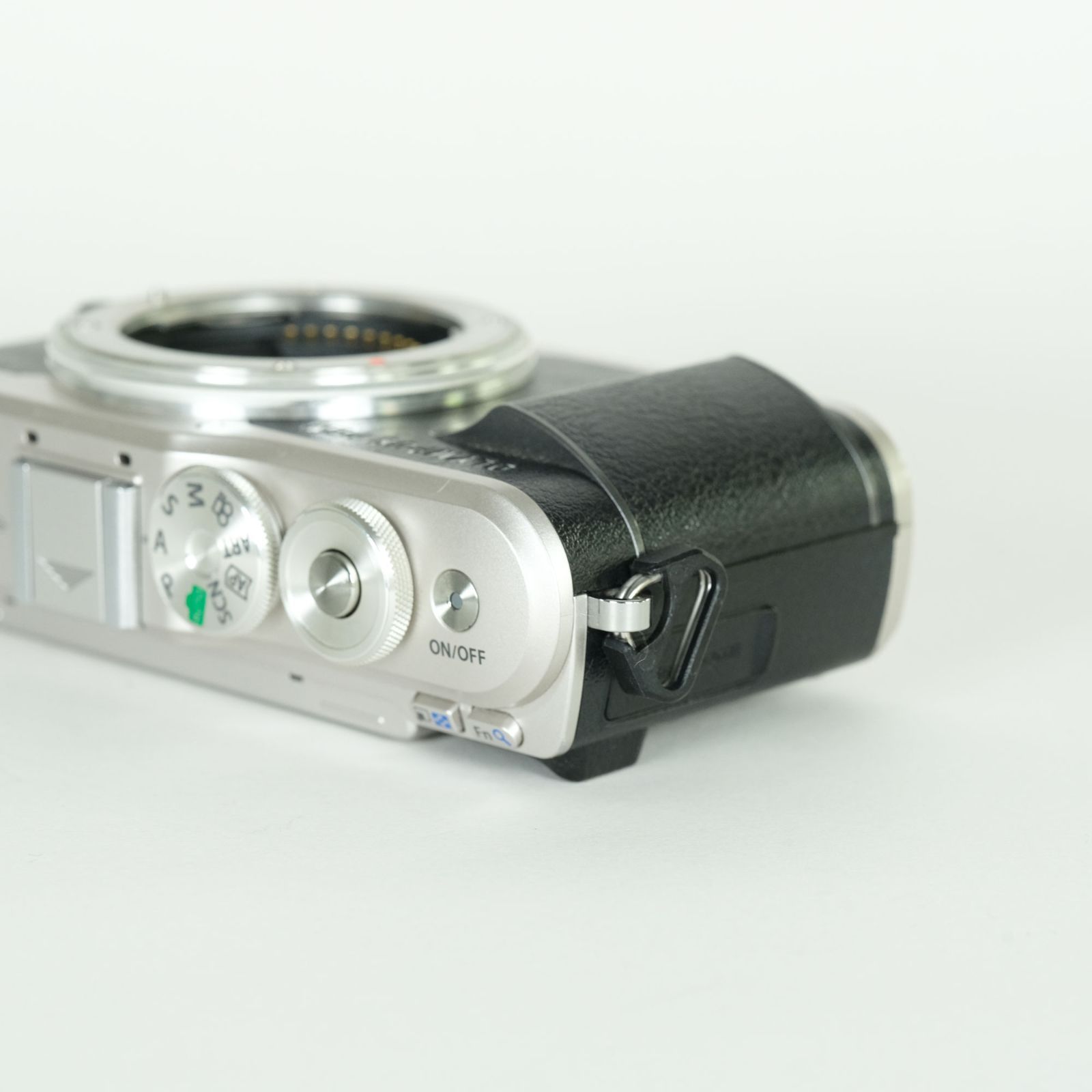 良品 | シャッター数7,045回] OLYMPUS PEN E-PL9 [ボディ ブラック