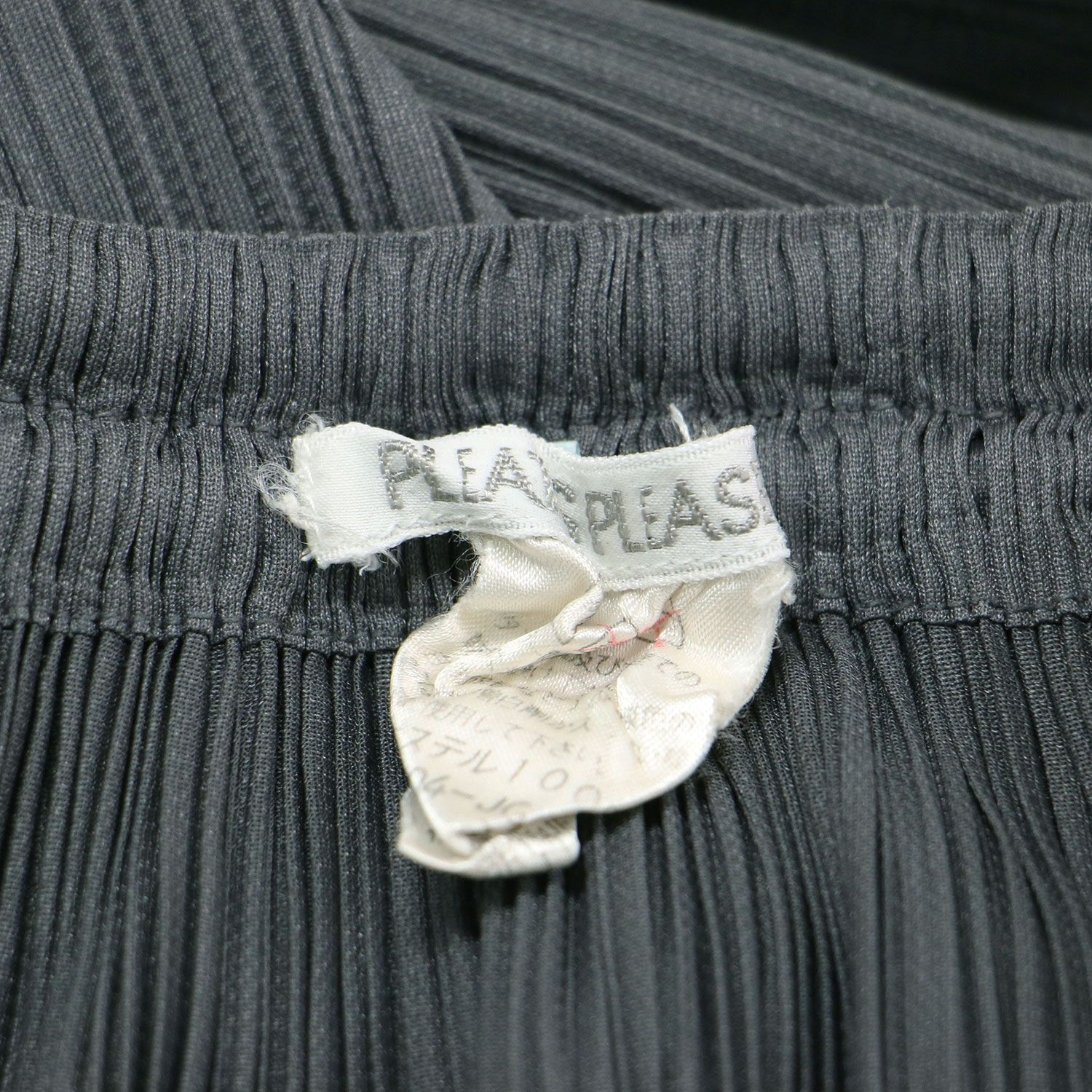 pleats please プリーツプリーズ　グレー　サイズ3 PLEATS PLEASE プリーツプリーズ スカート グレー サイズ:3(L