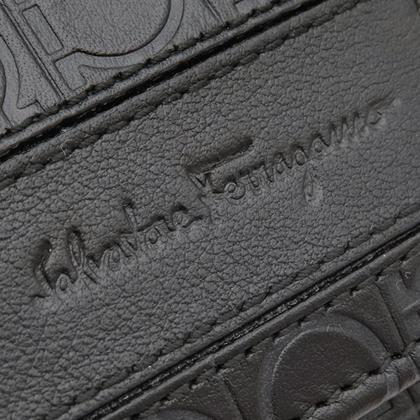サルヴァトーレ・フェラガモ Salvatore Ferragamo キーケース