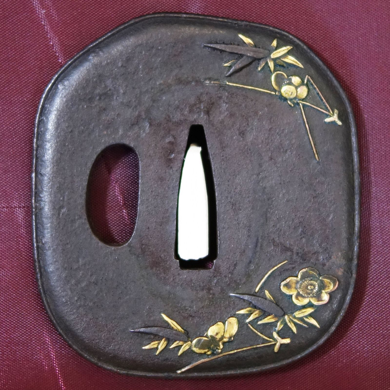 日本刀　鍔　時代物　刀装具　象嵌入り　古美術 日本刀 鍔 時代物 刀装具 象嵌入り 古美術 日本刀 鍔 時代物 刀装具