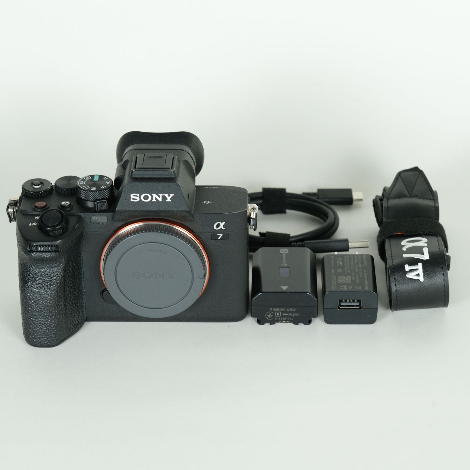 良品 | シャッター数36,104回] SONY α7 IV（ILCE-7M4） [ボディ