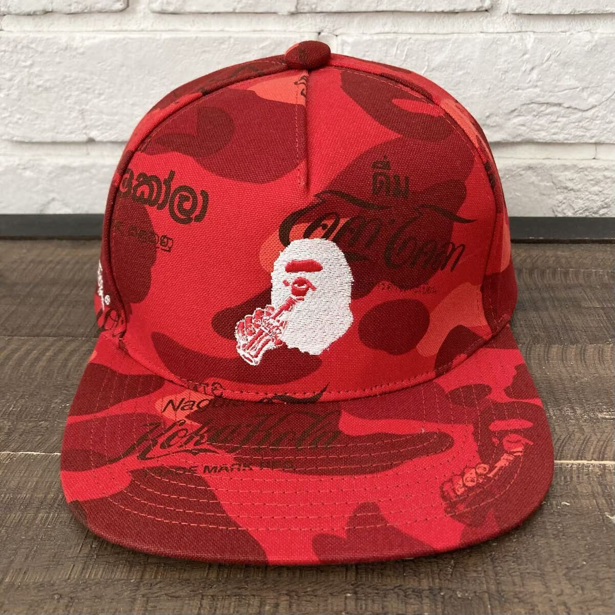 BAPE 迷彩キャップ スナップバック ☆新品☆ Coca Cola × BAPE CAMO スナップバック キャップ a bathing