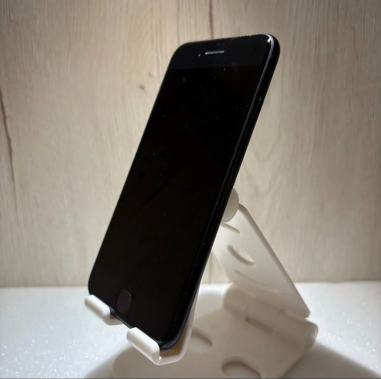 24時間以内即発送‼️】‼️極美‼️iPhone SE 第3世代 SIMフリー 128GB