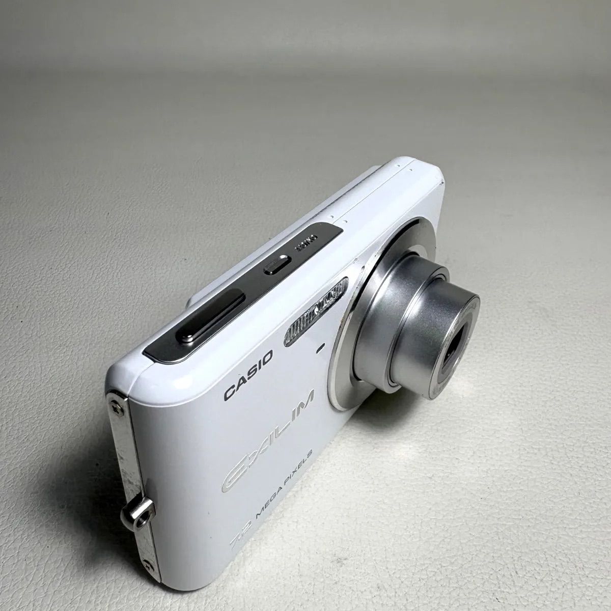 CASIO EX-Z77 デジタル・カメラ 【やや難あり】SDカード（1GB）付き