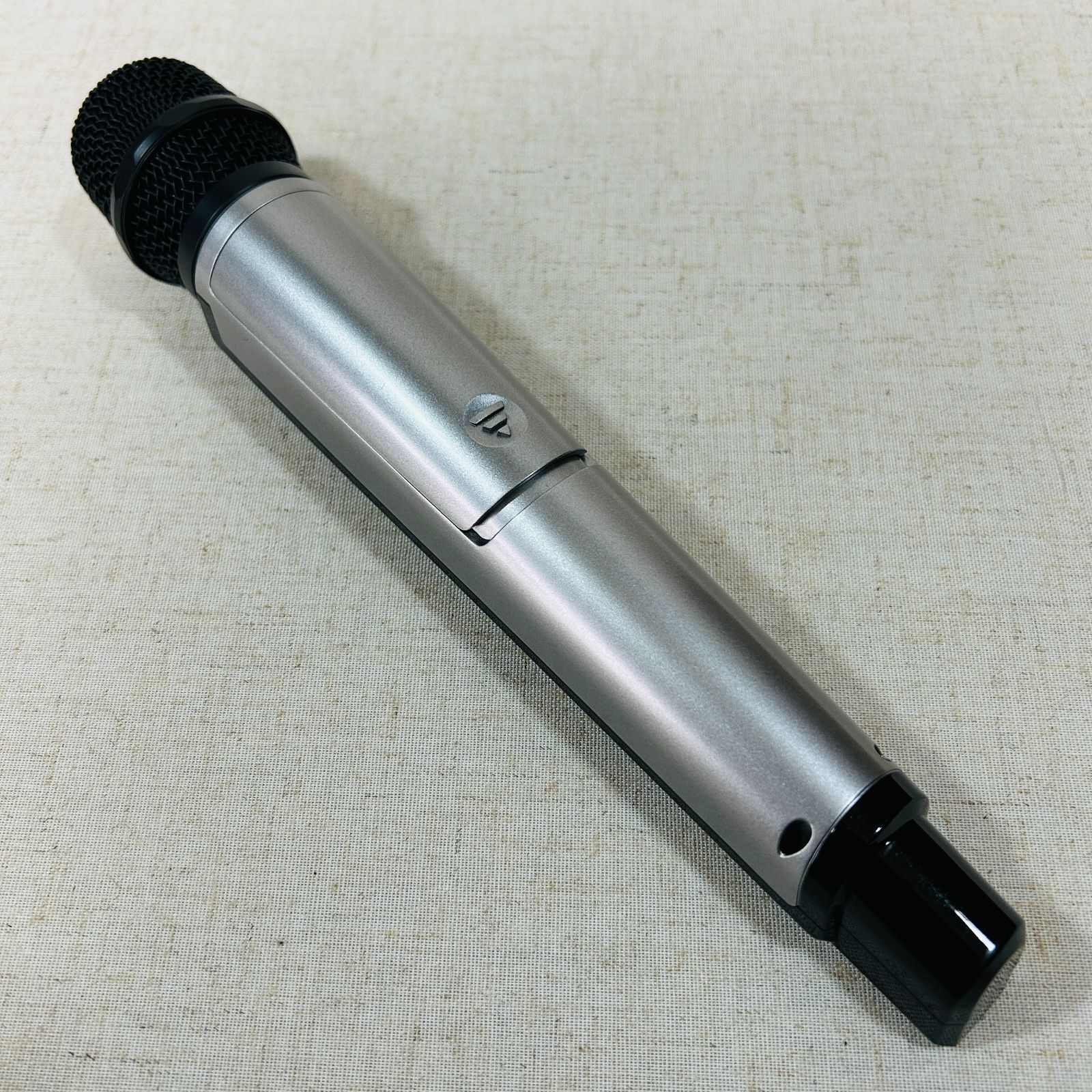 ワイヤレスマイクｏｎ ＳＴＡＧＥ オンステージ Ｚ－ＰＫ１２０ＷＴ 現状品】ON STAGE オンステージ Z-PK120WT カラオケマイク 内蔵1200曲