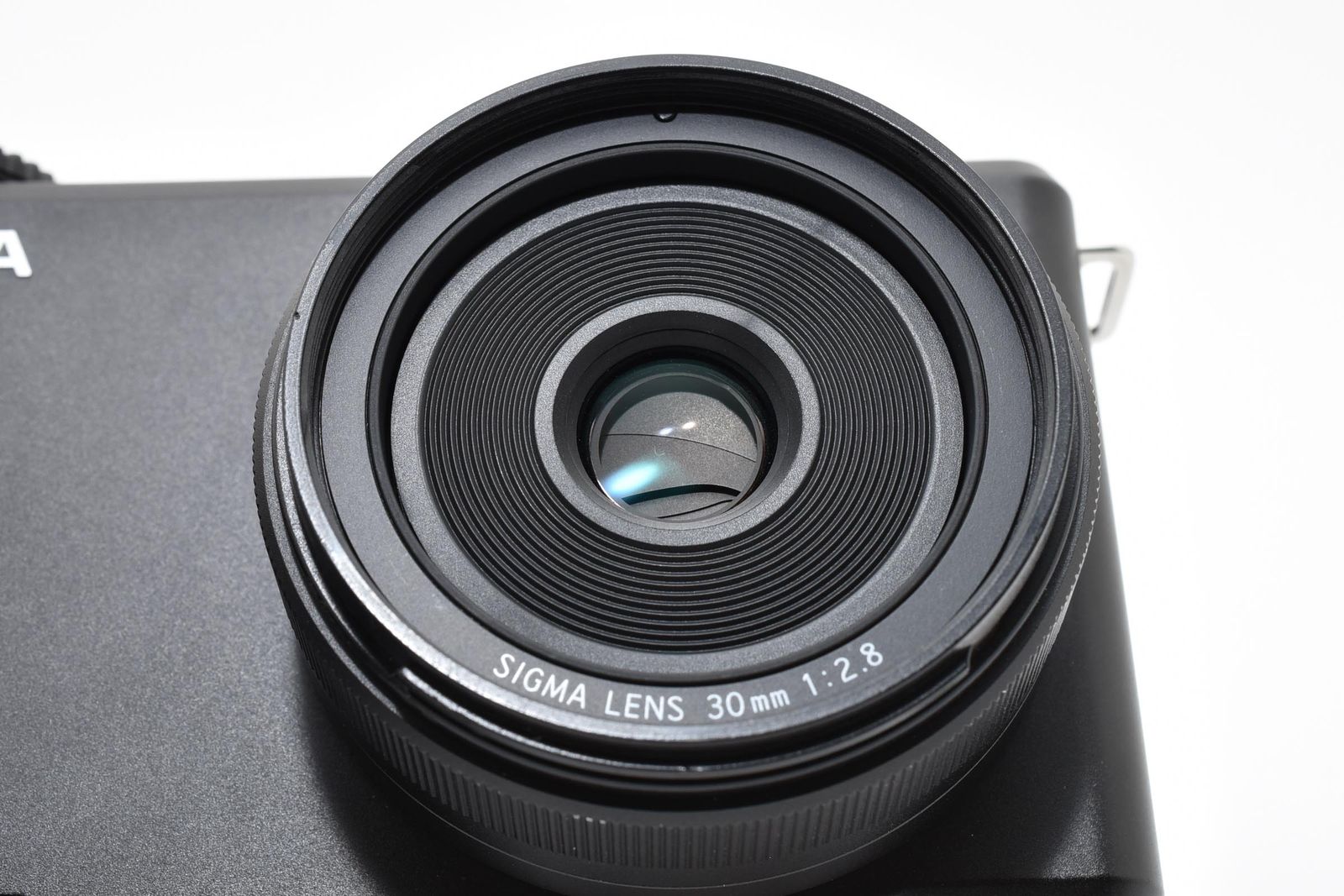 シグマ SIGMA DP2 Merrill ≪バッテリー2個 動作光学良好 動作確認済