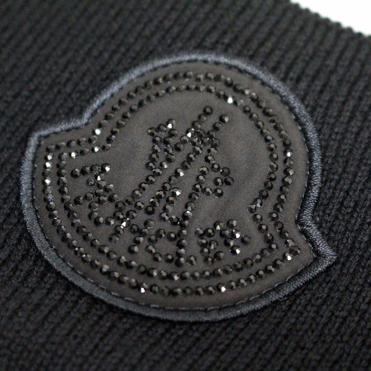 送料無料 16 MONCLER GRENOBLE モンクレール グルノーブル 3G00024 M1131 ブラック ネックウォーマー ロゴ 16 MONCLER GRENOBLE モンクレール グルノーブル 3G00024 M1131