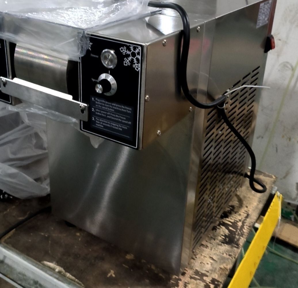 氷のいらないかき氷ピンス機 電動かき氷機 業務用 空冷式/糸氷/粉雪
