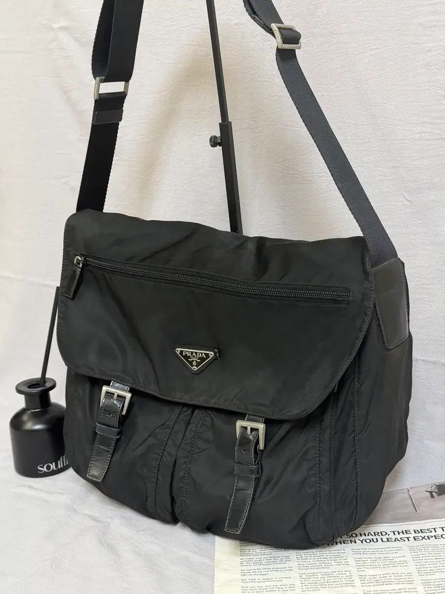 【極上美品・使用感少ない✨】プラダ　メッセンジャーバッグ　テスートナイロン　黒 プラダ(Prada) テスート VA0814 メンズ ナイロン,レザー