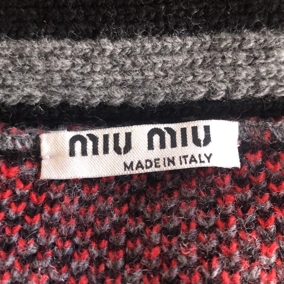 miumiu ビジュー　カーディガン 36 最終価格 miumiu ビジューボタン カーディガン カシミア 36