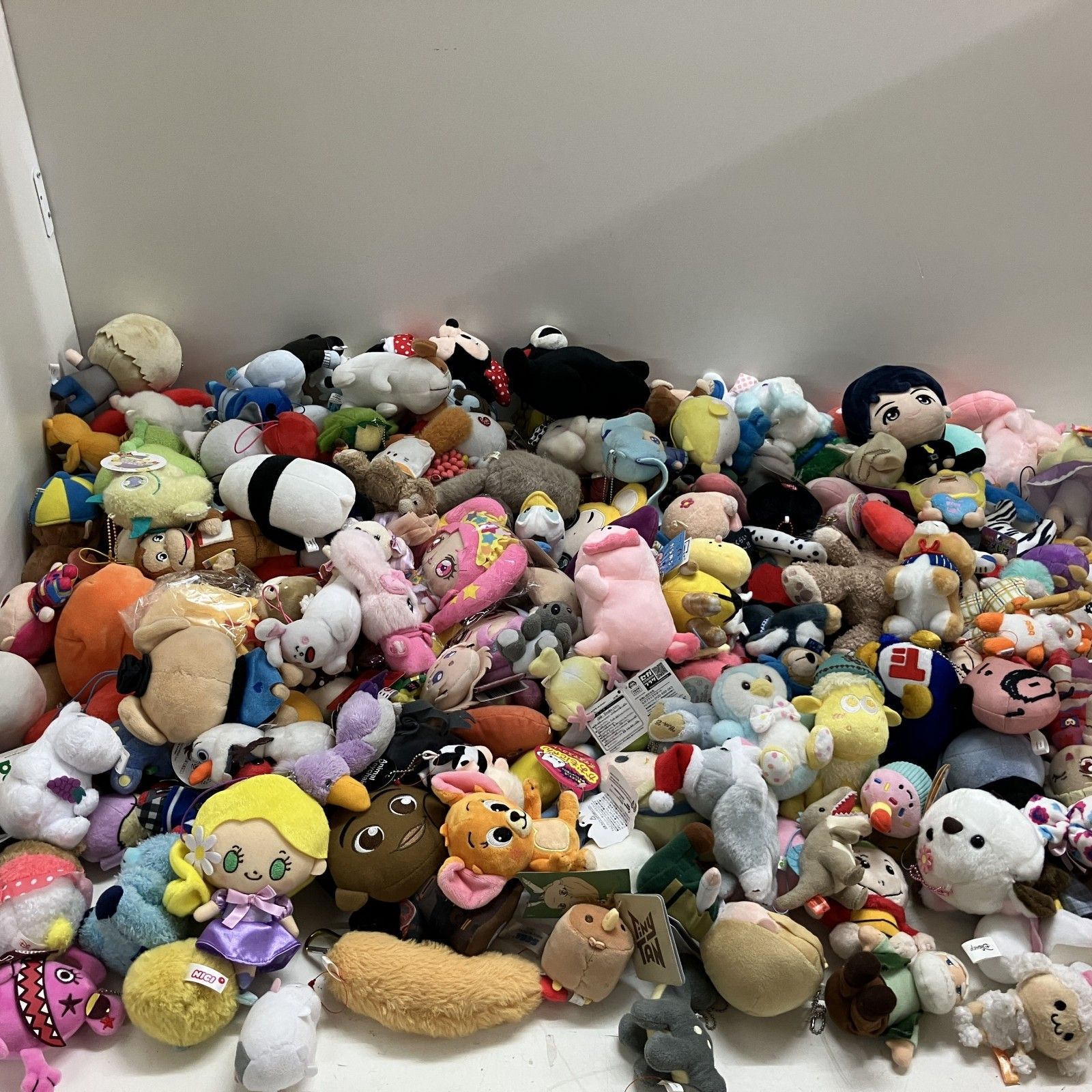 品 まとめ商品 キャラクター 色々 ぬいぐるみ 大量 Disney つぶらな瞳シリーズ アニマル など