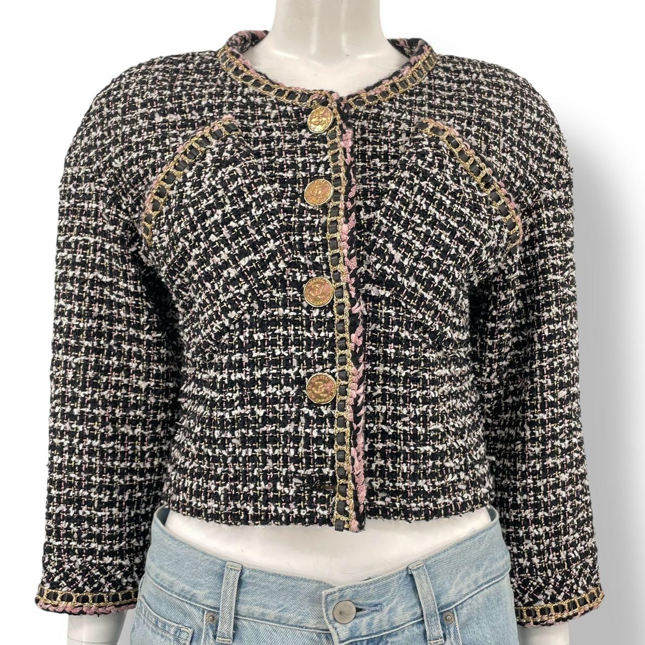 新品同様 CHANEL シャネル ジャケット 2021年 ブラック×ゴールド