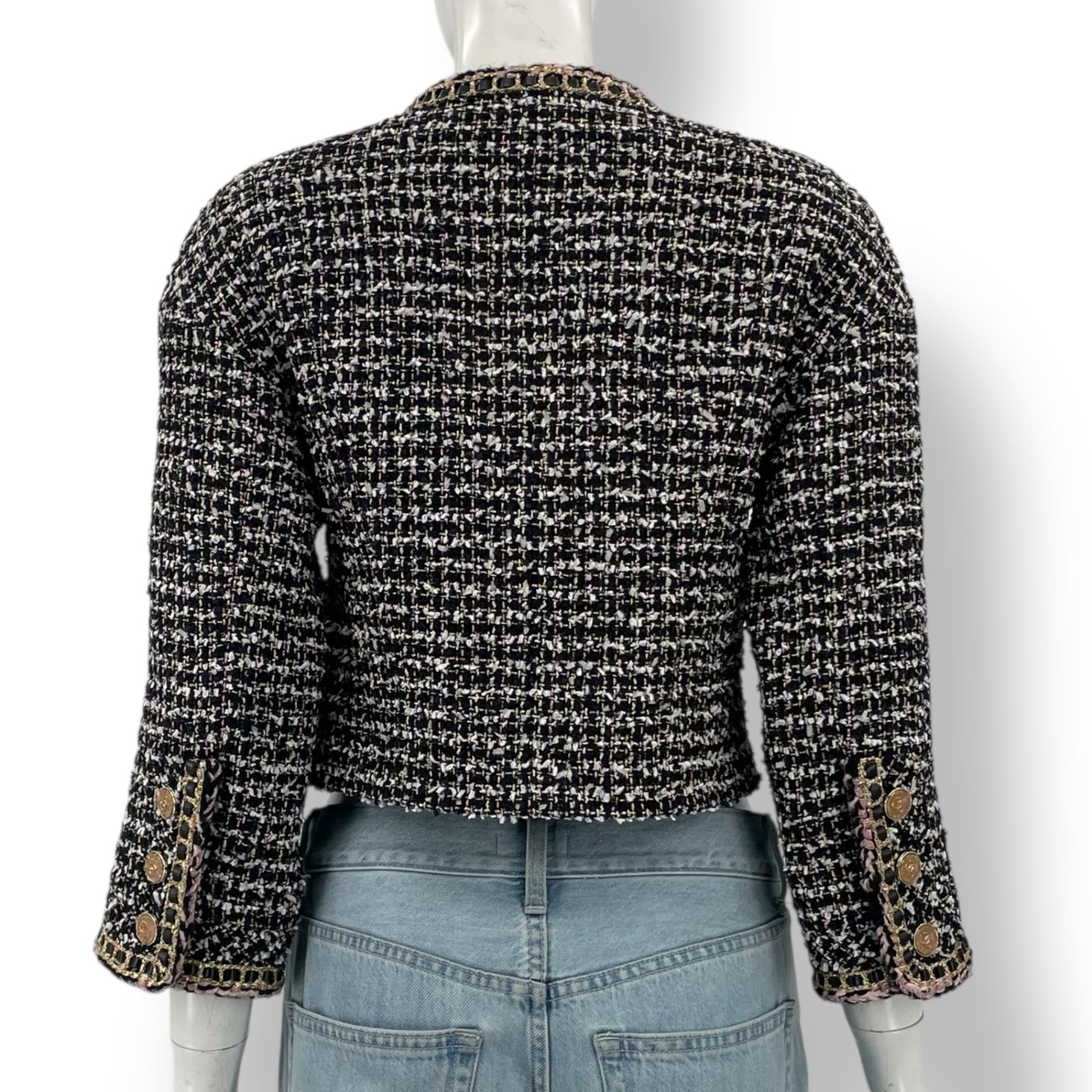 新品同様 CHANEL シャネル ジャケット 2021年 ブラック×ゴールド