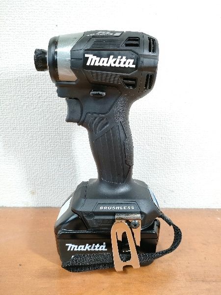 マキタ 18 V 充電式インパクトドライバ 黒 バッテリー 充電器付き フルセット品 ♥長期保管品 ドリルセット 電動インパクトドライバー 