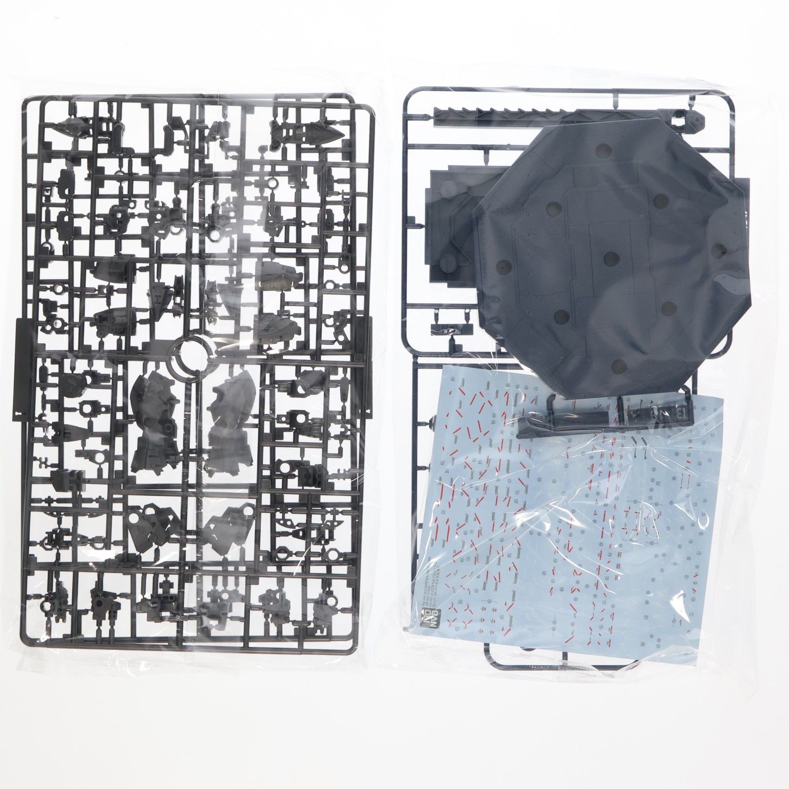 ガンダムベース MG 1 100 XXXG 00 W 0 ウイングガンダムゼロEW Ver Ka チタニウムフィニッシュ 機動戦士ガンダムW Endless Waltz エンドレスワルツ プラモデル 5063818 バンダイスピリッツ