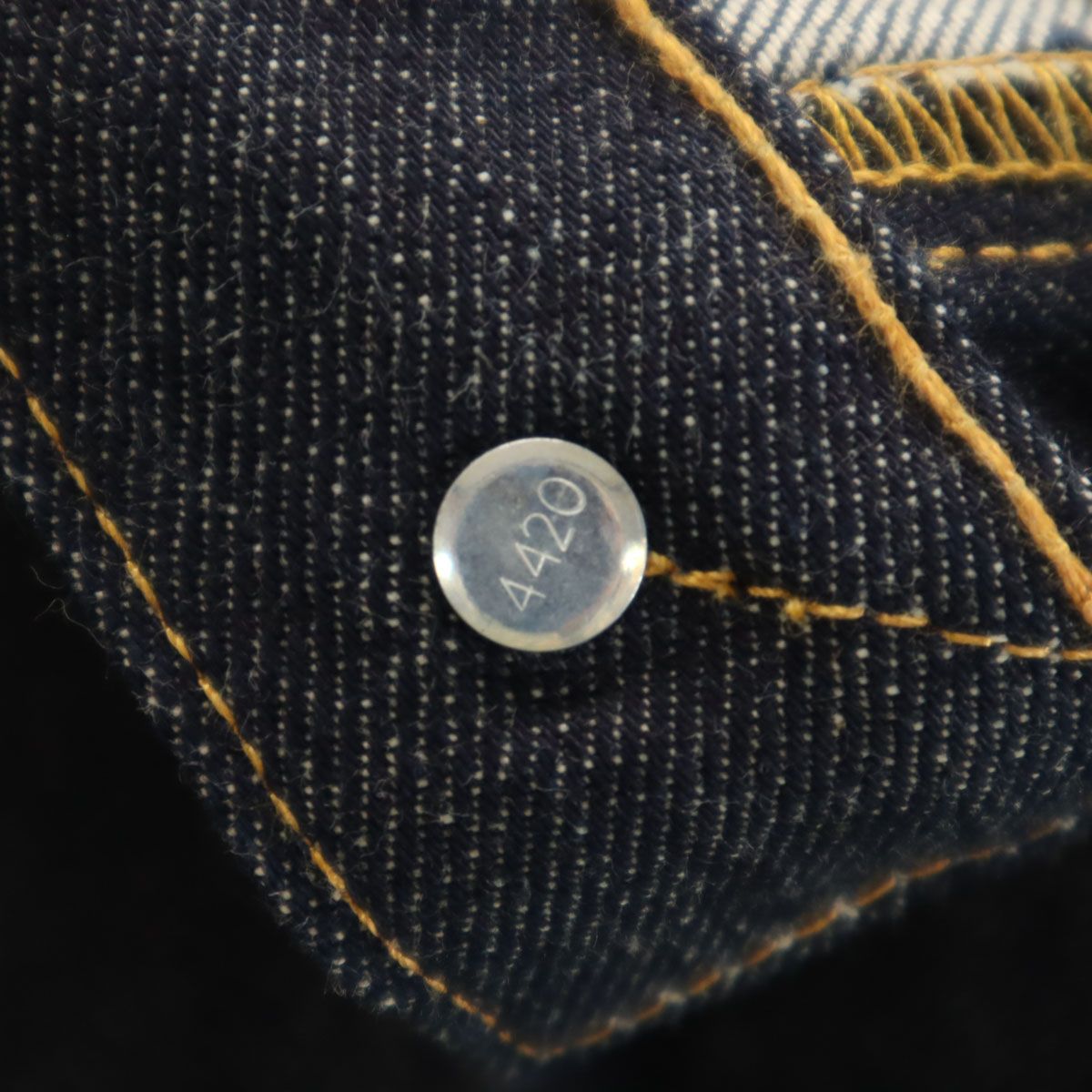 美品 Levi