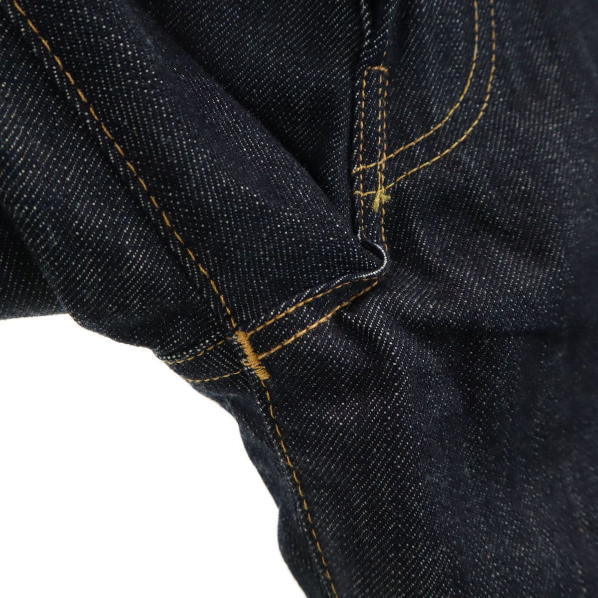 美品 Levi