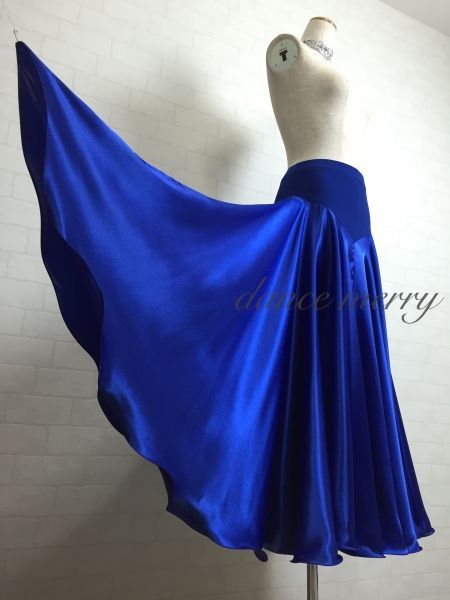 新品 フレアー最大 サテン パソドブレ スカート 社交ダンス 青 ブルー
