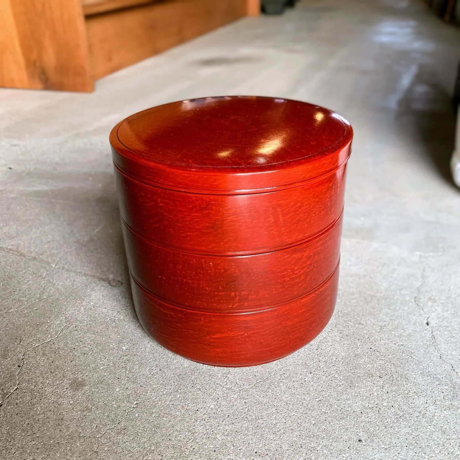 美品重箱 後藤塗 讃岐 漆器 丸重 三重 木製 くりぬき3段 讃岐漆器 後藤塗 重箱 丸重 三段 香川漆器 工芸品 /HM-0219 - メルカリ