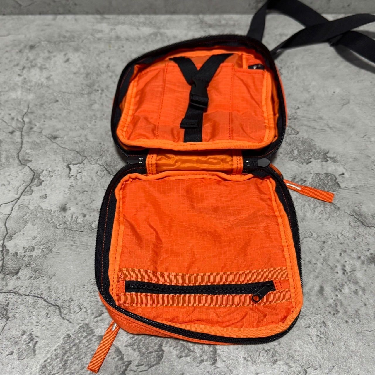 未使用級 PORTER ポーター ミニショルダーバッグ ポシェット カメラ