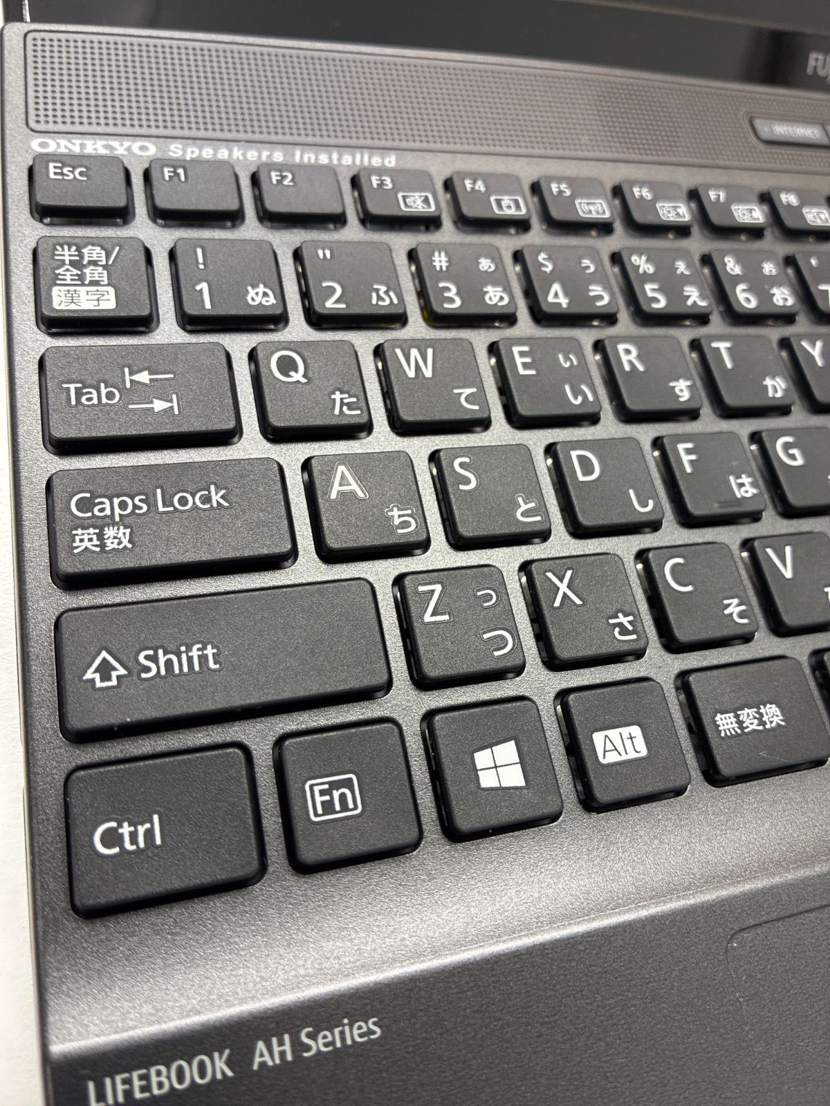 富士通 LIFEBOOK AH52/D3 FMVA52D3BB Core i5-8265U メモリ8GB 記憶
