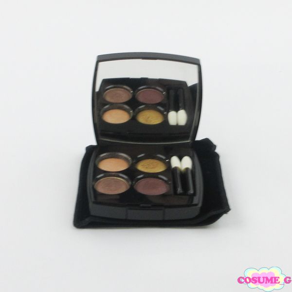 シャネル レ キャトル オンブル #382 ルミエール エ ヴィブラシオン