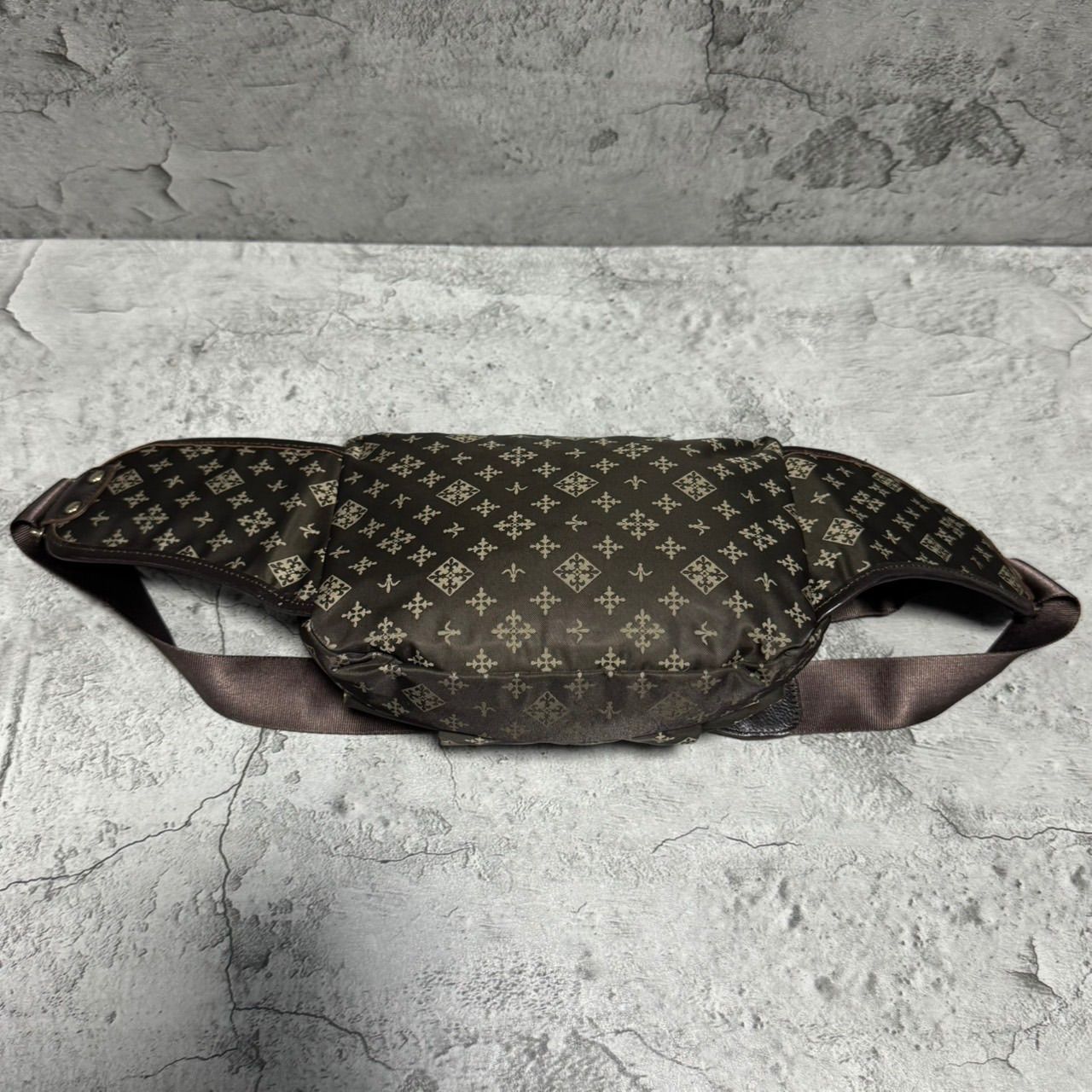 極美品 希少 russet ラシット ボディバッグ ウェストポーチ モノグラム