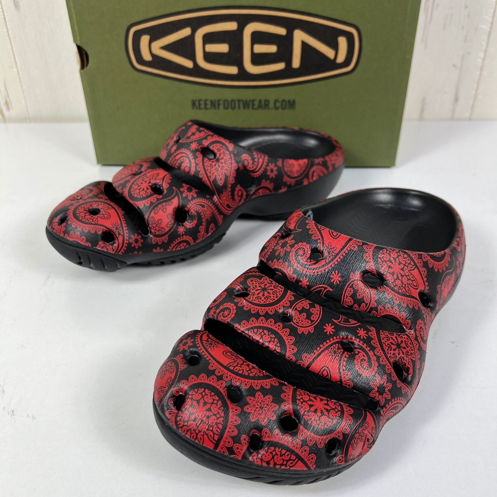 Unisex 26.0cm レッド系】 Keen ( キーン ) YOGUI ARTS × THC コラボ