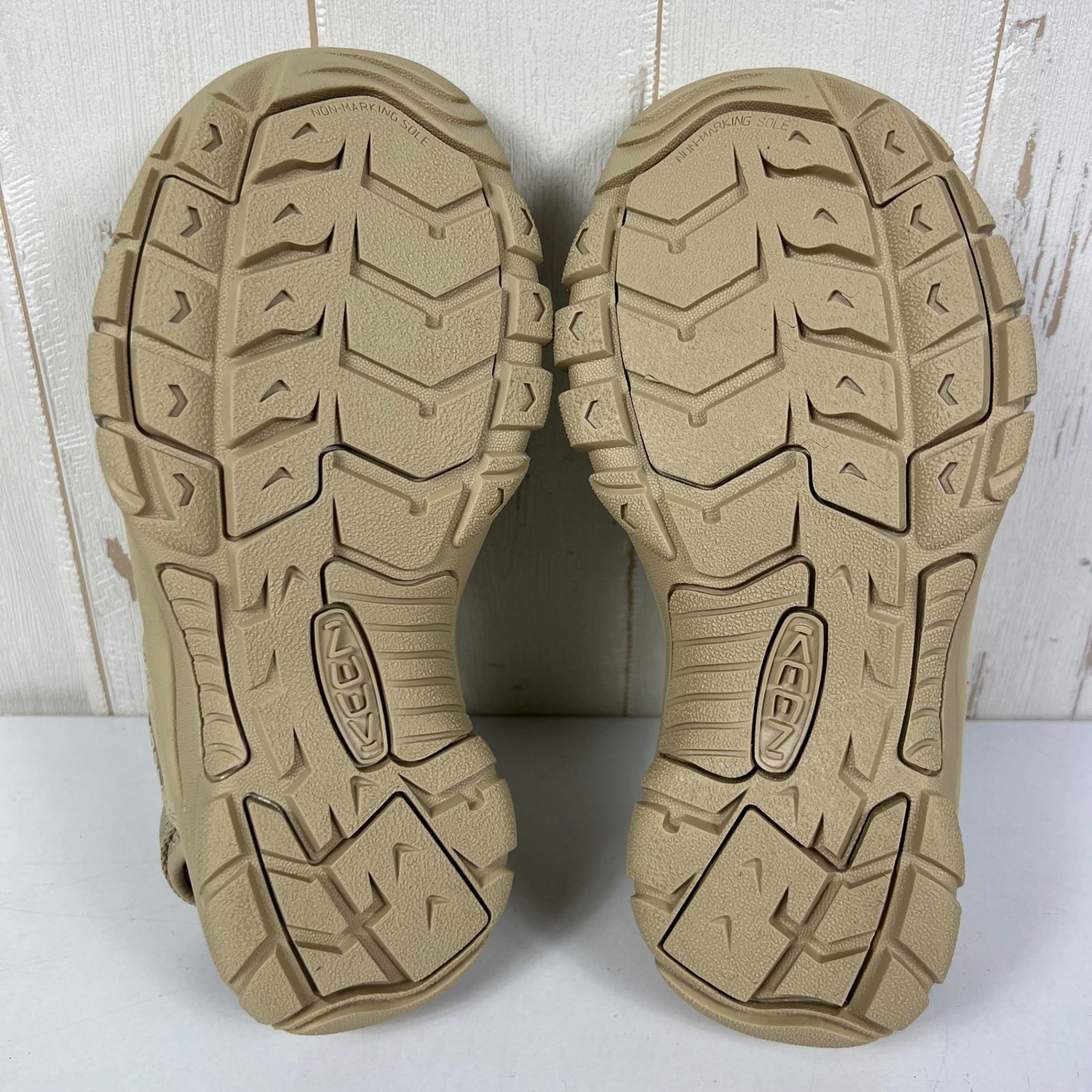 Unisex 23.5cm ベージュ系】 Keen ( キーン ) NEWPORT H2 サンダル