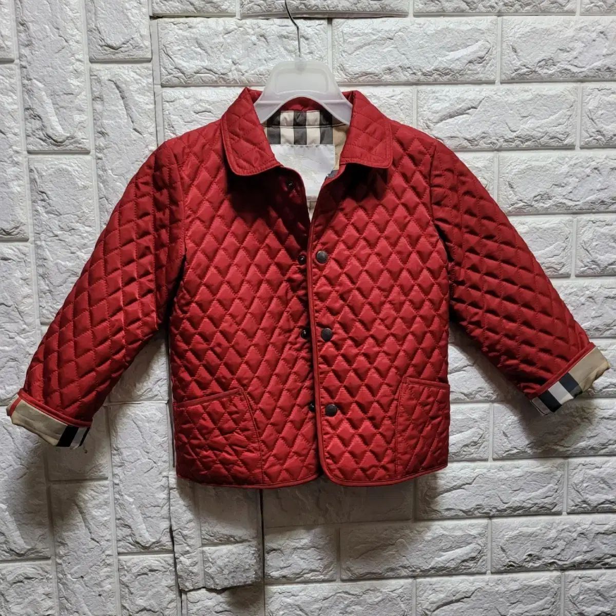 送料無料)バーバリー/キッズ/キルティング/ブルゾン/赤 バーバリー キッズ レッド キルティング ジャケット 3Y - メルカリ